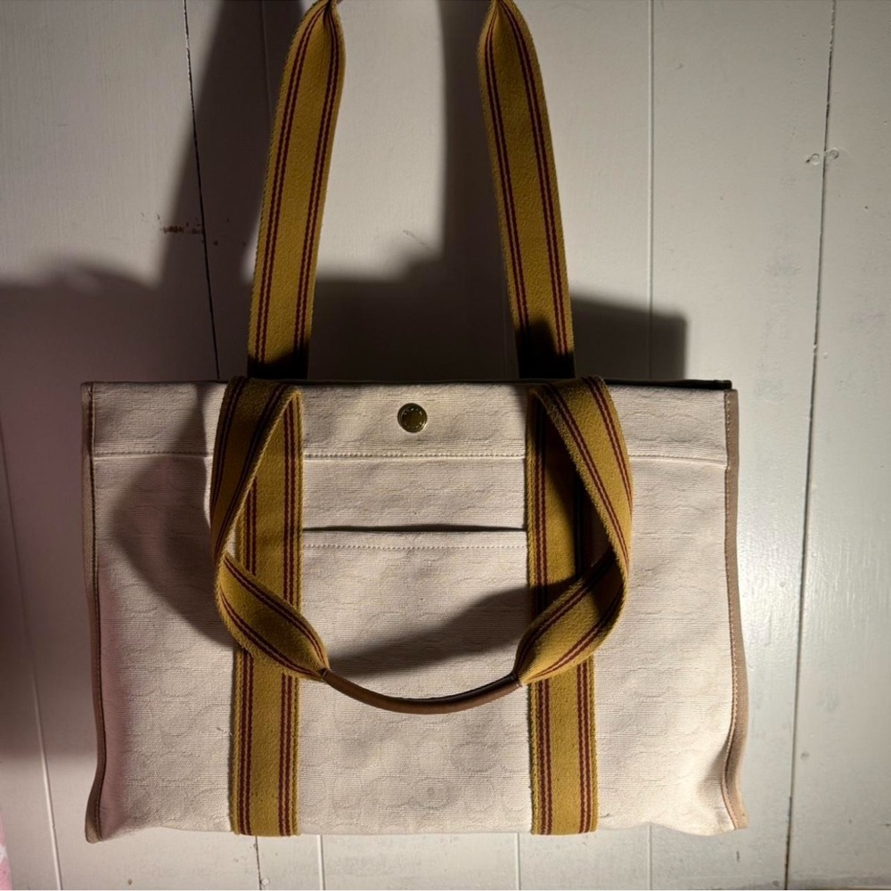 Coach Elegant White and brown signature canvas Handbag